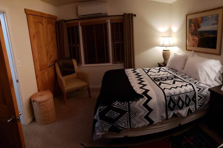 Room 8 of 87