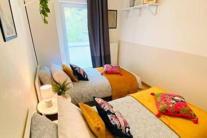 Room 4 of 22