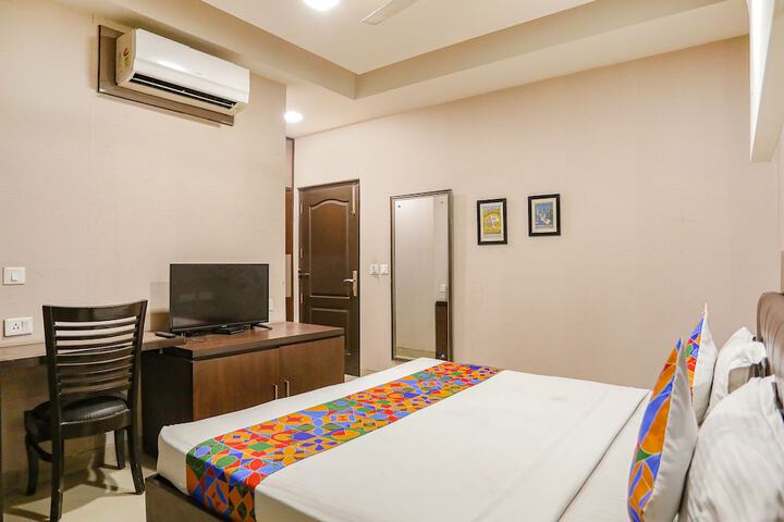 Room 18 of 32