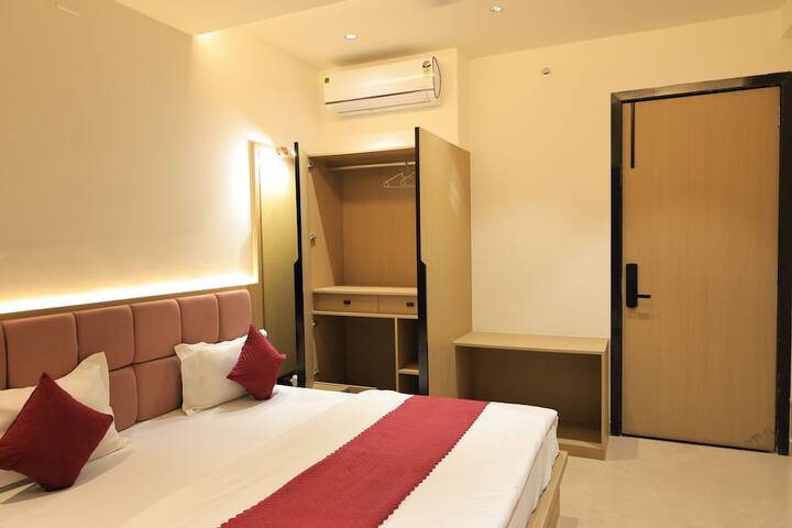 Room 21 of 56