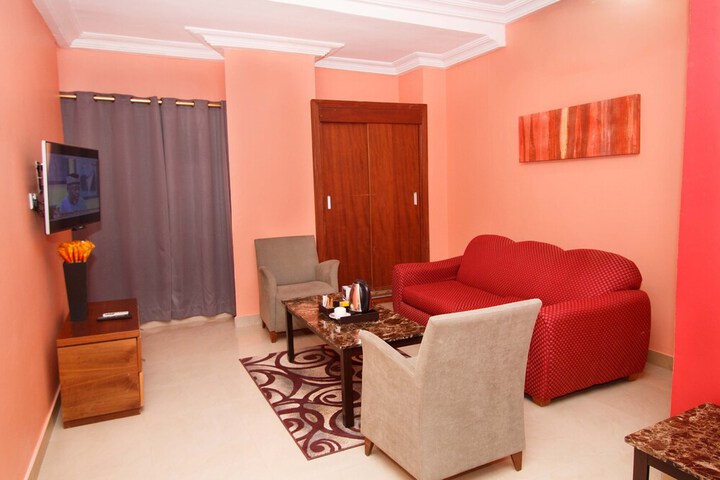 Room 28 of 44
