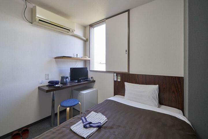 Room 4 of 21