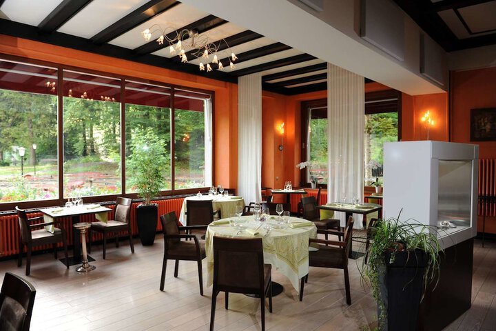Dining Photos