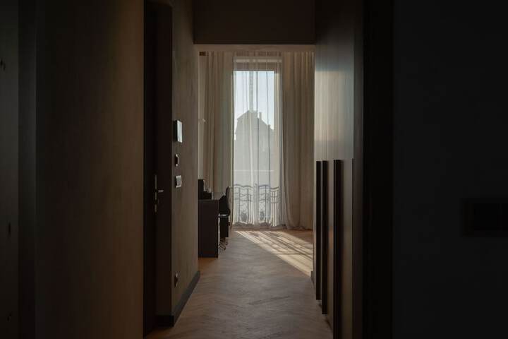 Room 15 of 183