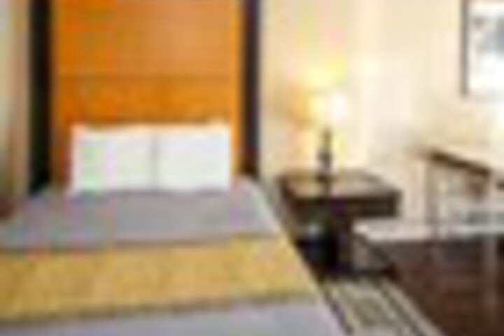 Room 35 of 120