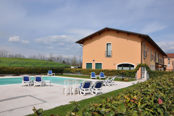 Pools & Facilities