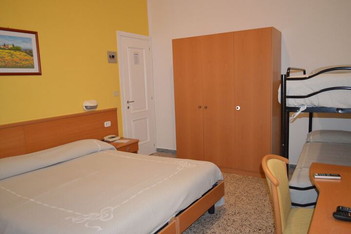 Room 11 of 45