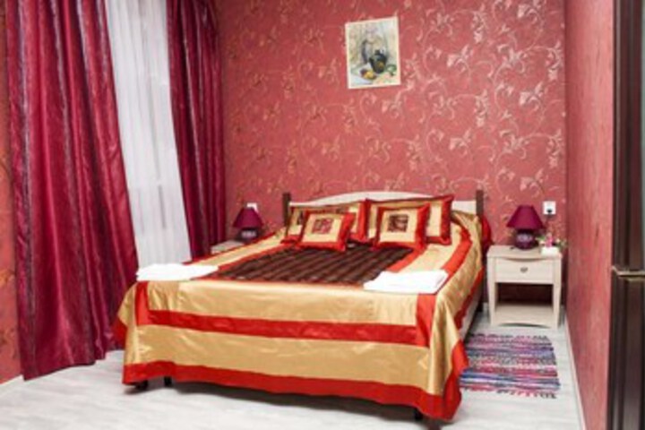 Room 9 of 24