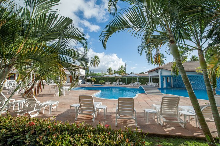Hotel with Pool
