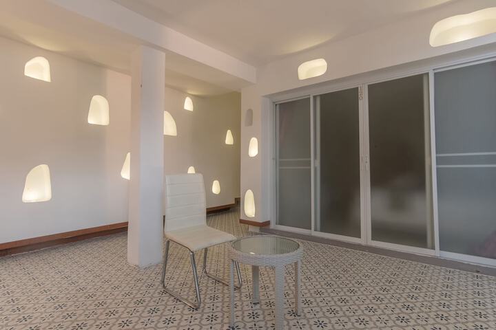 Room 16 of 35