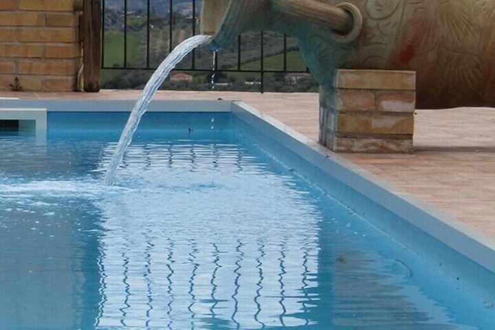 Pool 31 of 45