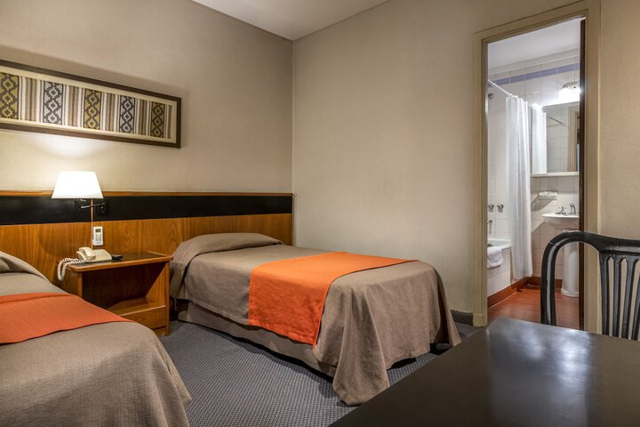 Room 19 of 49