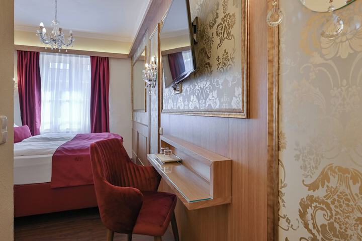Room 45 of 74