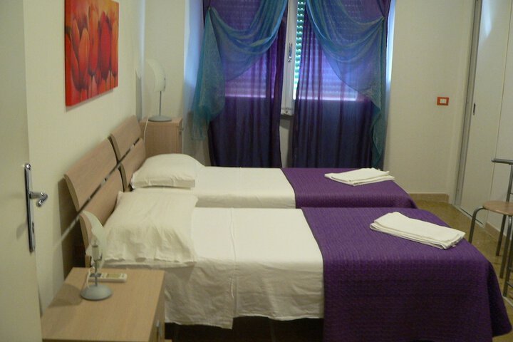 Room 4 of 64
