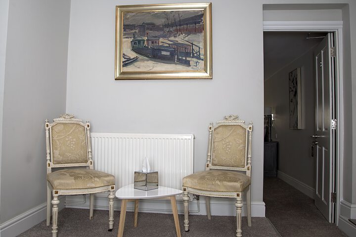 Room 14 of 32