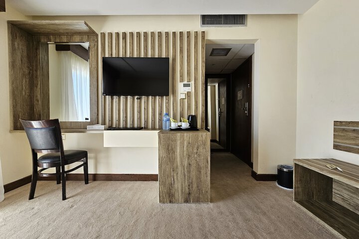 Room 7 of 31