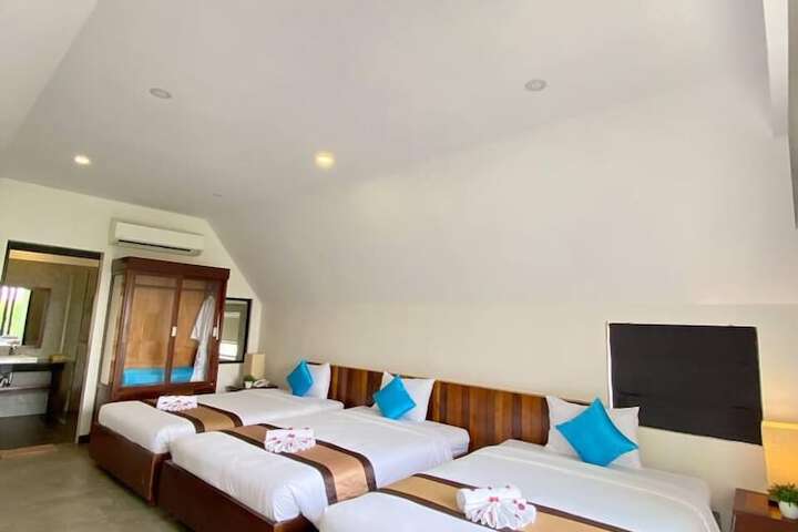 Room 19 of 32