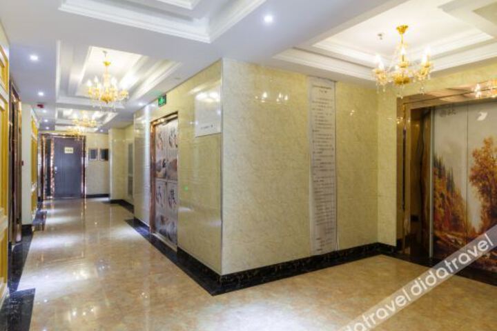 Hotel Interior 10 of 26