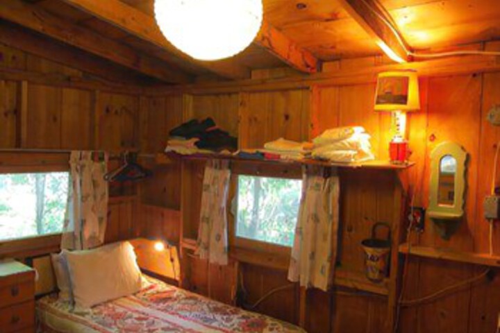 Room 33 of 37