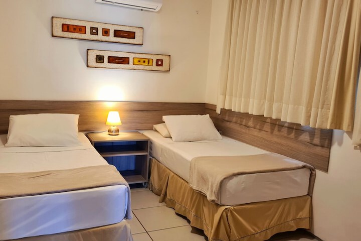 Room 17 of 79