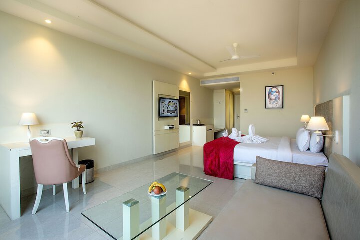 Room 12 of 22