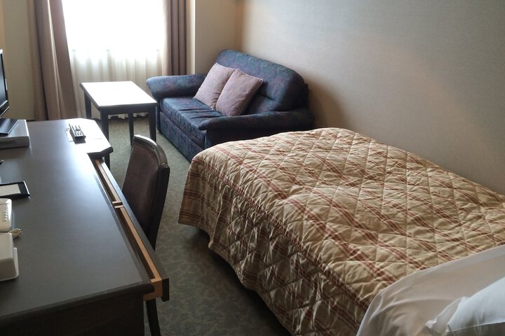 Room 8 of 31