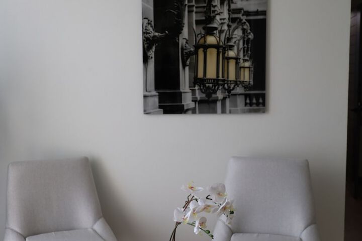 Room 13 of 176