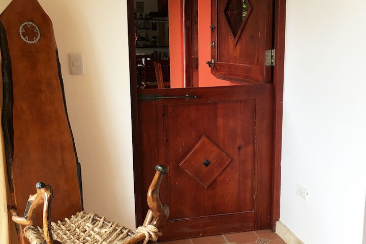 Room 20 of 77