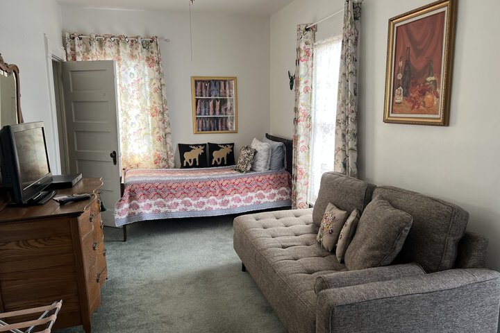 Room 92 of 96