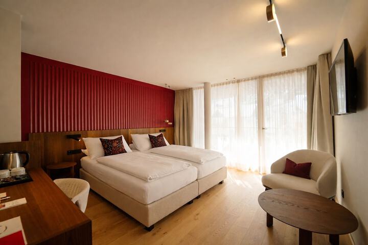 Room 26 of 111