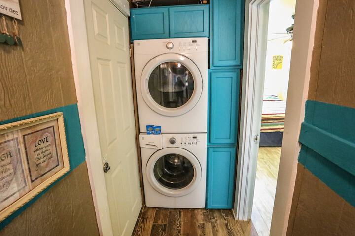 Laundry 11 of 15
