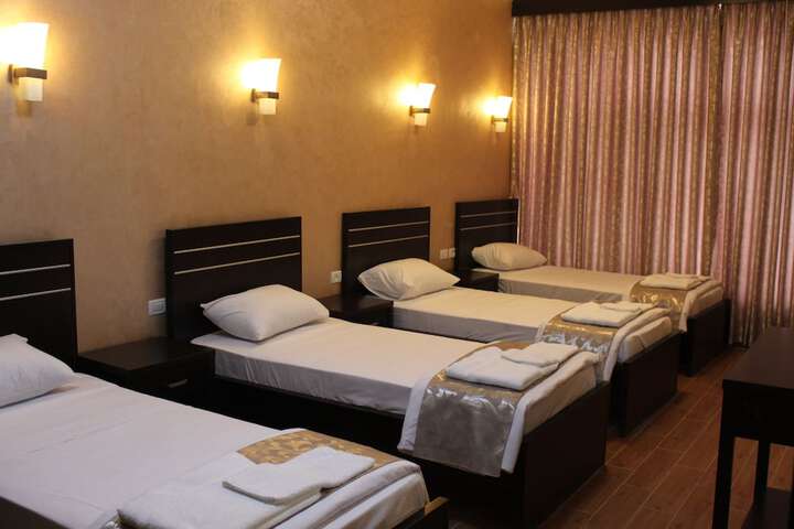 Room 4 of 31