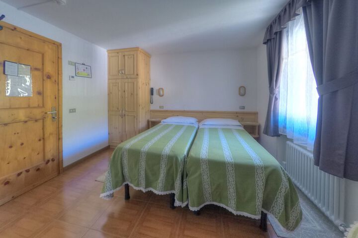 Room 16 of 63