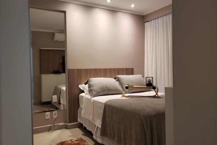Room 2 of 20