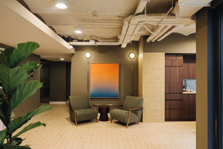 Room 32 of 58