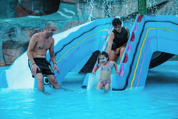 Pool 39 of 105