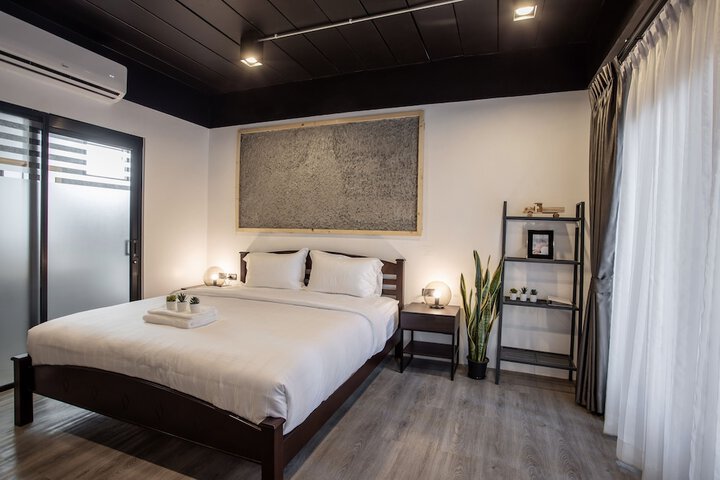 Room 27 of 55