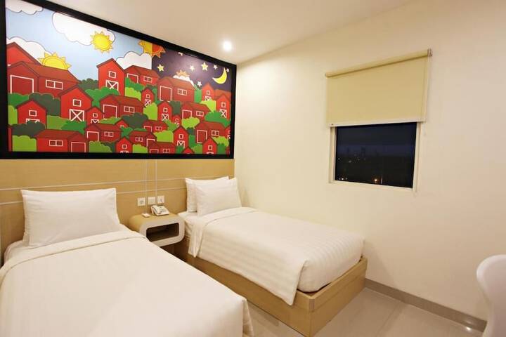 Room 17 of 34