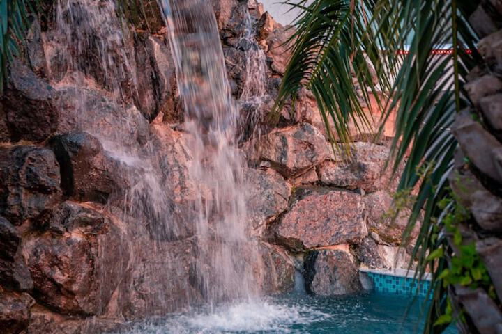 Pool 42 of 101
