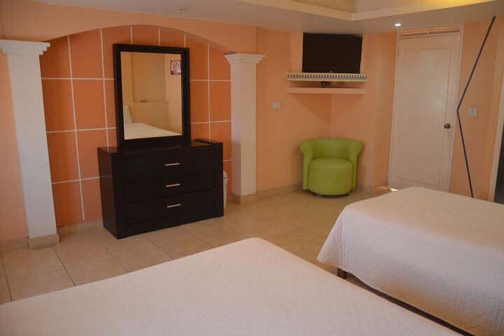 Room 25 of 63