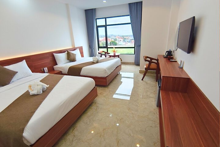 Room 27 of 65