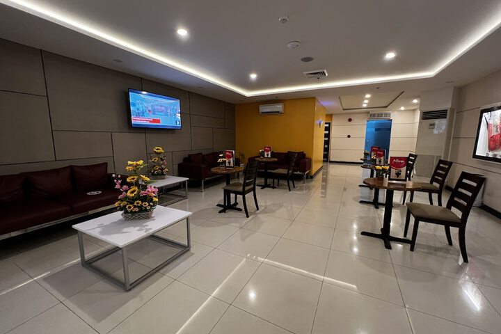 Guest Lobby