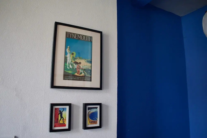 Room 6 of 11
