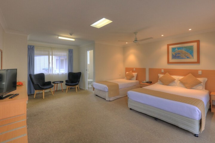 Room 10 of 81
