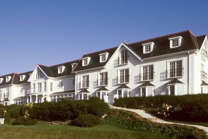 Hotel 33 of 45