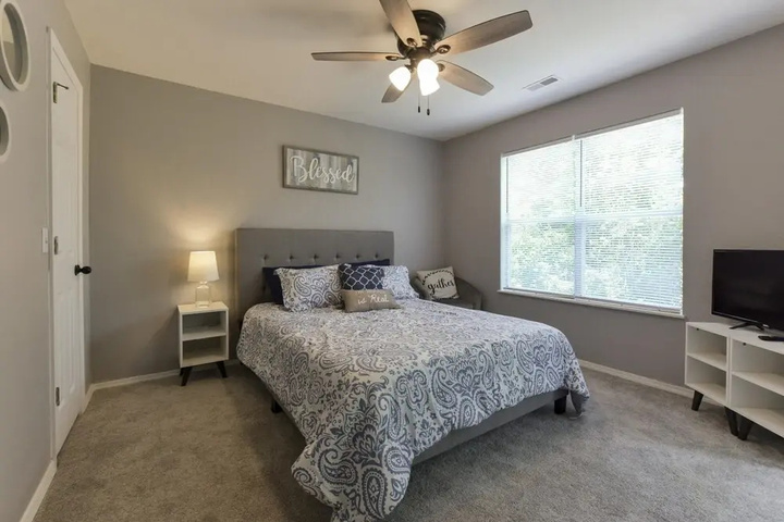 Room 4 of 15
