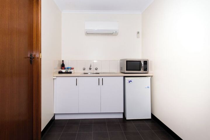 Room 3 of 39