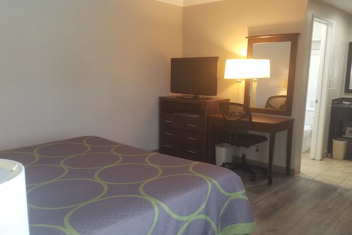 Room 3 of 24