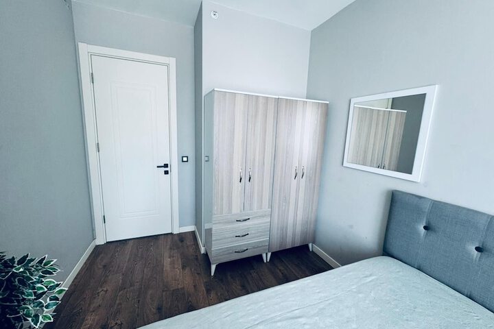 Room 33 of 115