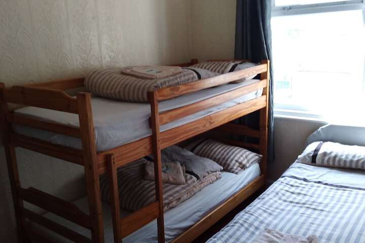Room 8 of 37